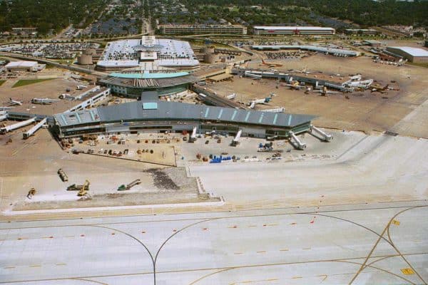 Airport Runway Pavement Rehabilitation, Hobby Airport